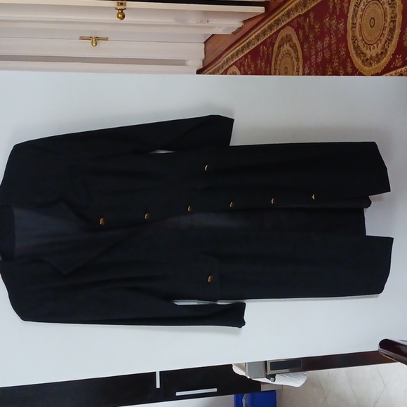 Elegant Black Ladies Jacket or Dress. - Picture 5 of 8